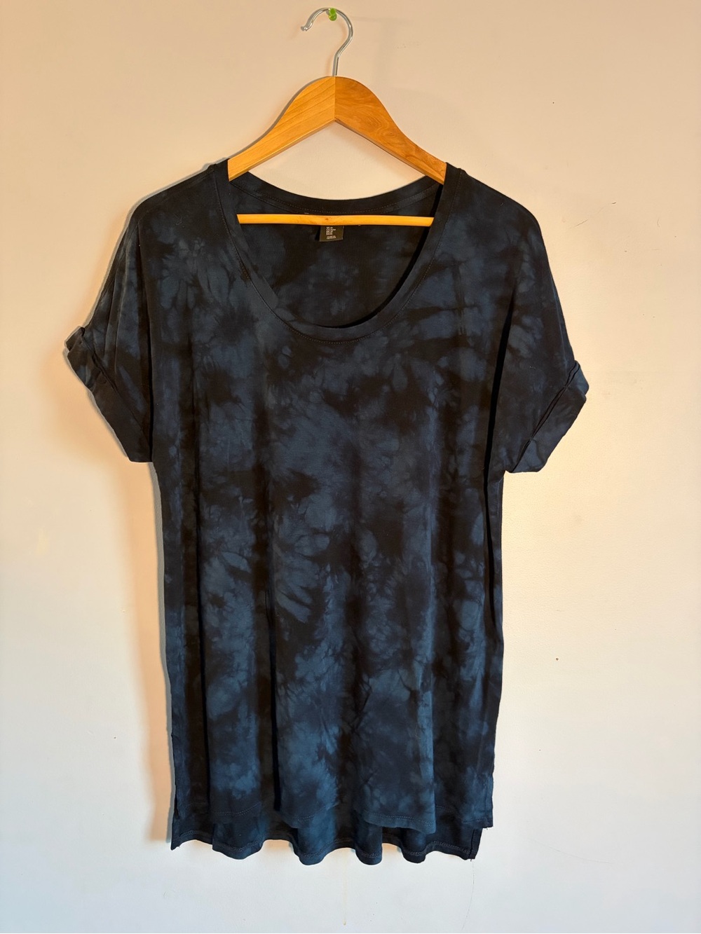 Tahari Black and Charcoal Tie-Dye Scoop Neck Tee
